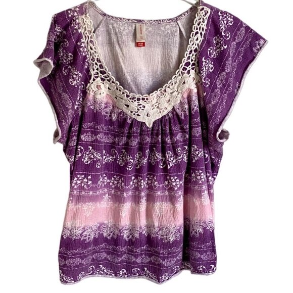 No Boundaries Short Sleeve Purple and Pink Top Women's 1X 16W - Picture 2 of 8